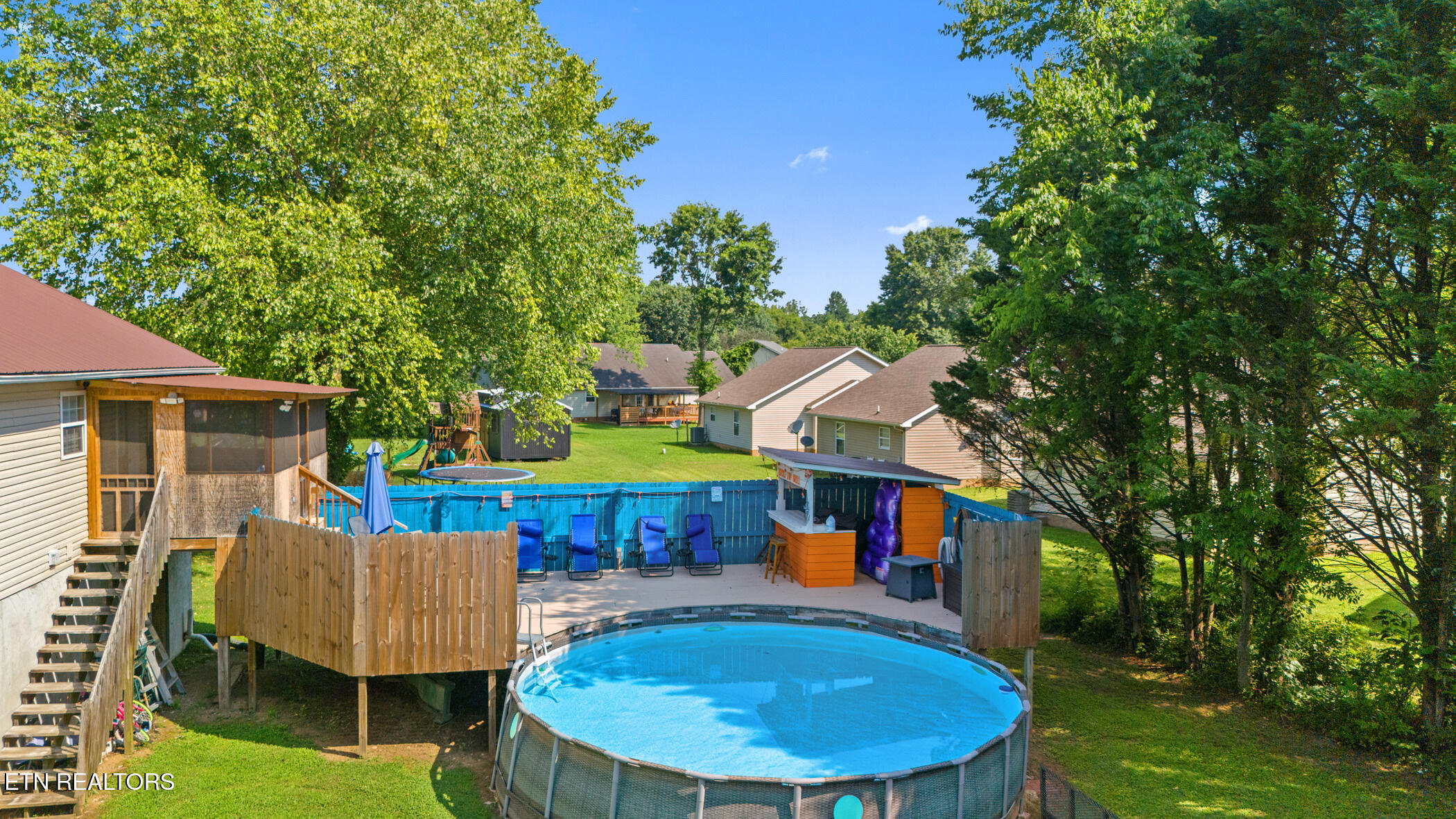 1717 Meadow Ridge Circle