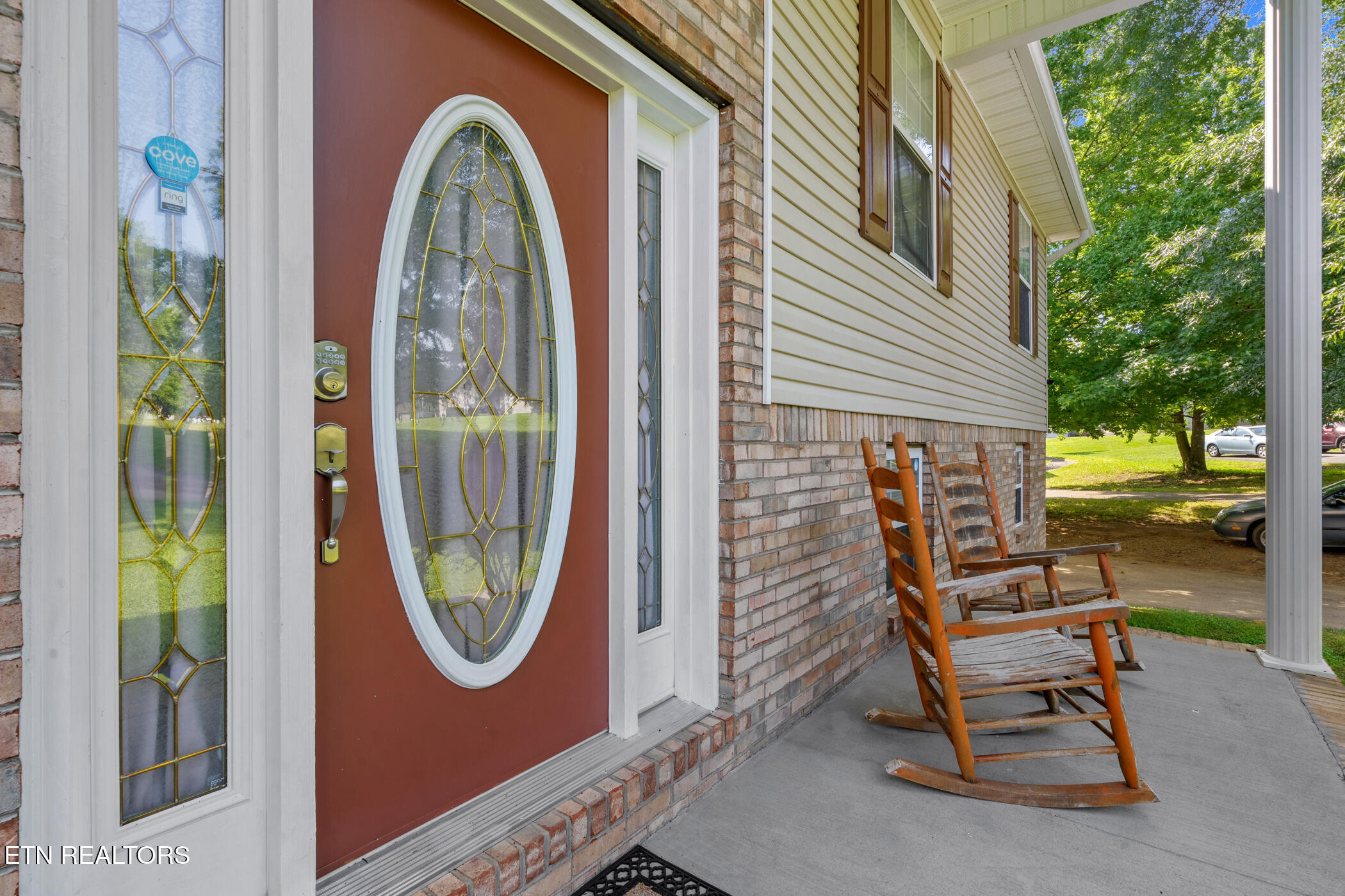 1717 Meadow Ridge Circle