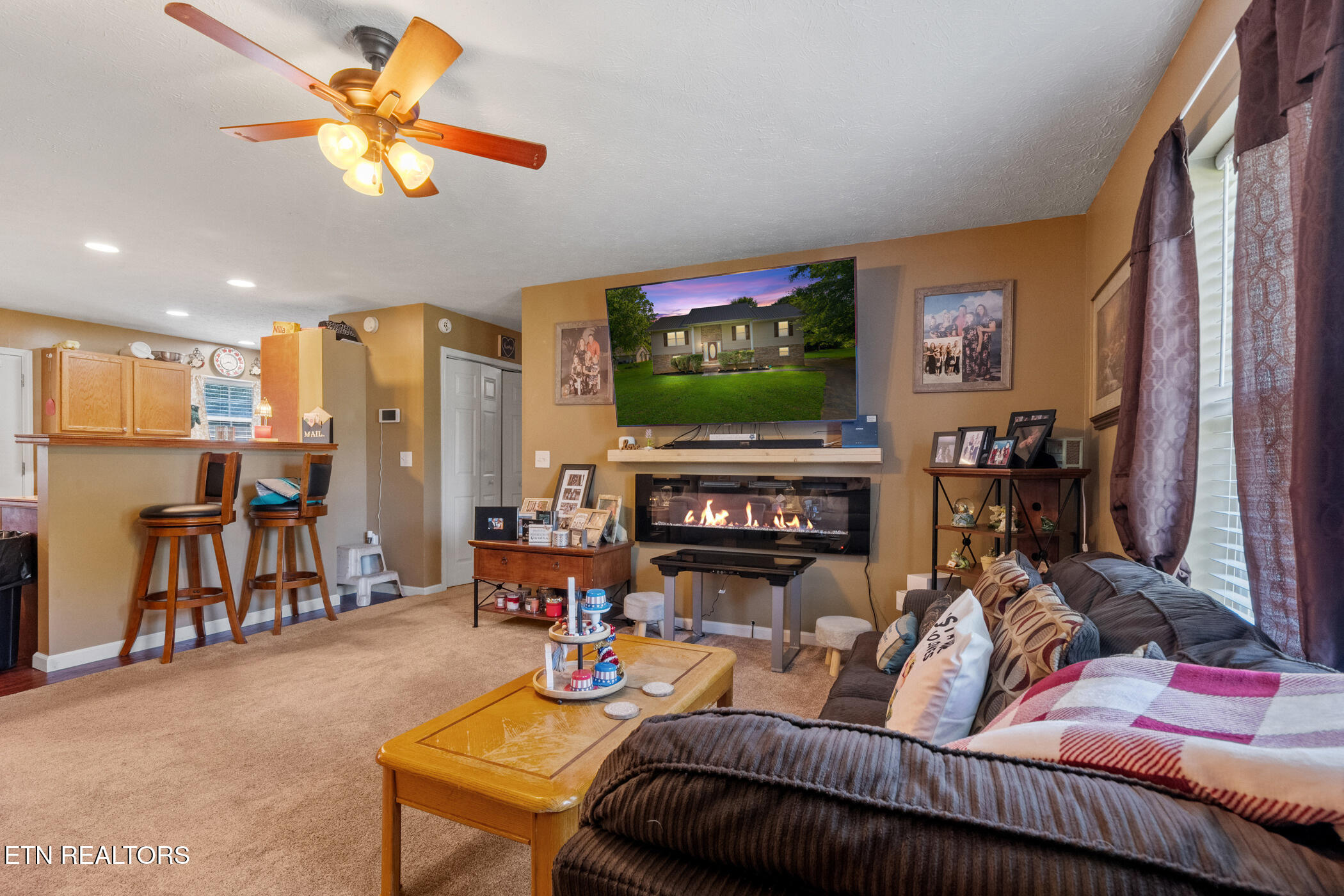 1717 Meadow Ridge Circle