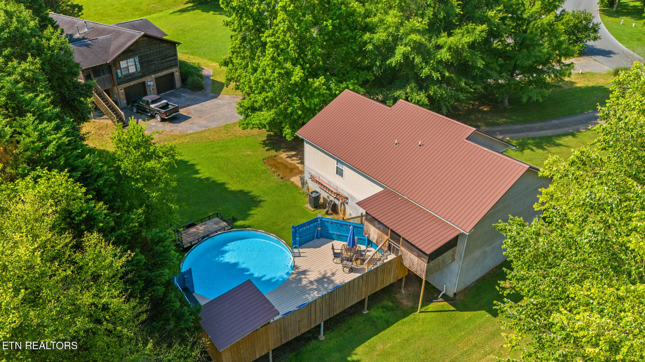 1717 Meadow Ridge Circle