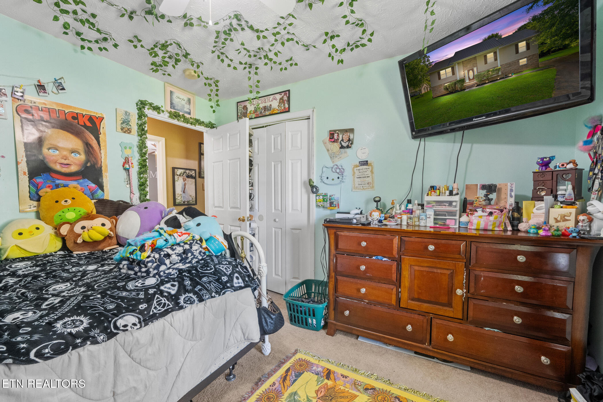 1717 Meadow Ridge Circle