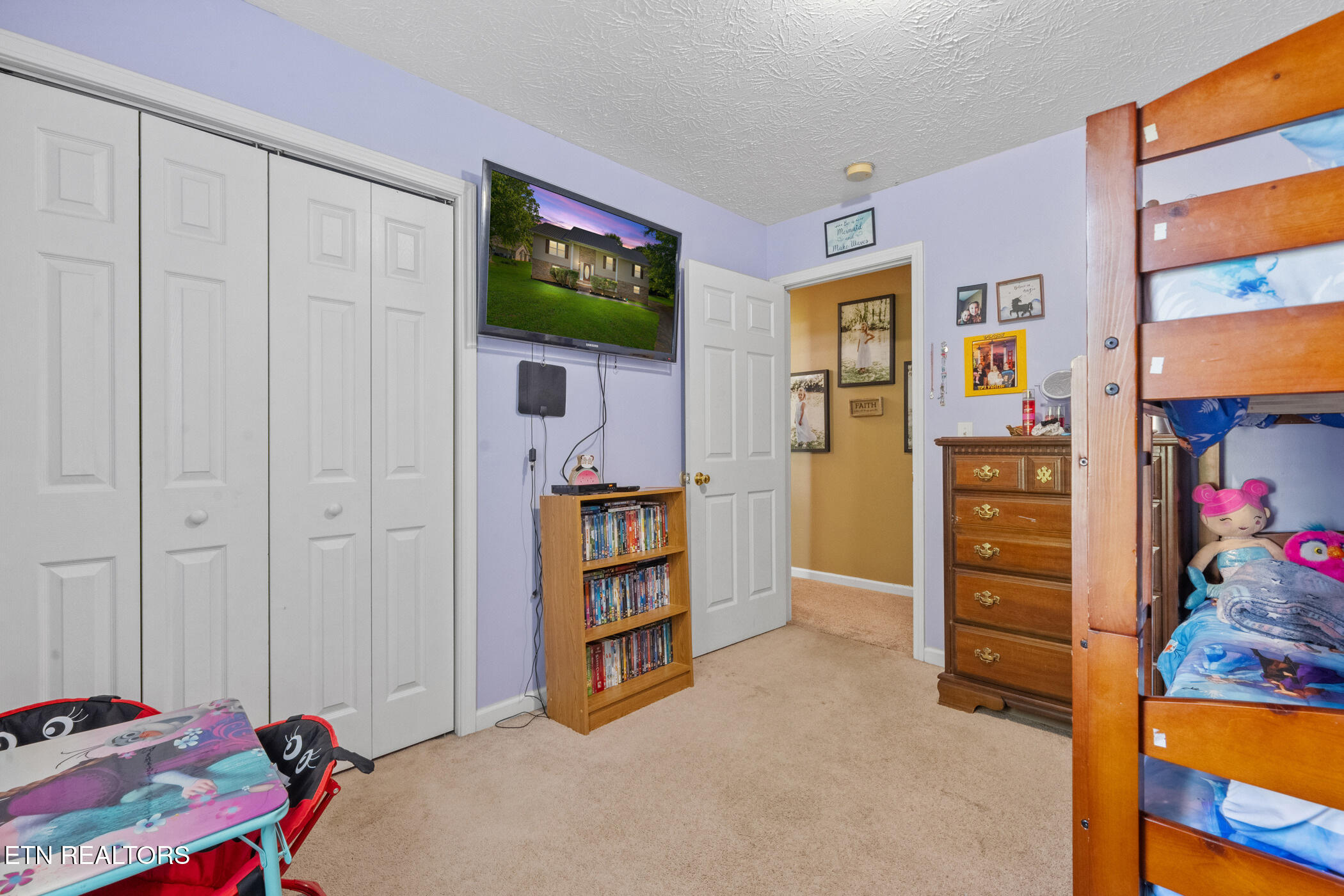 1717 Meadow Ridge Circle