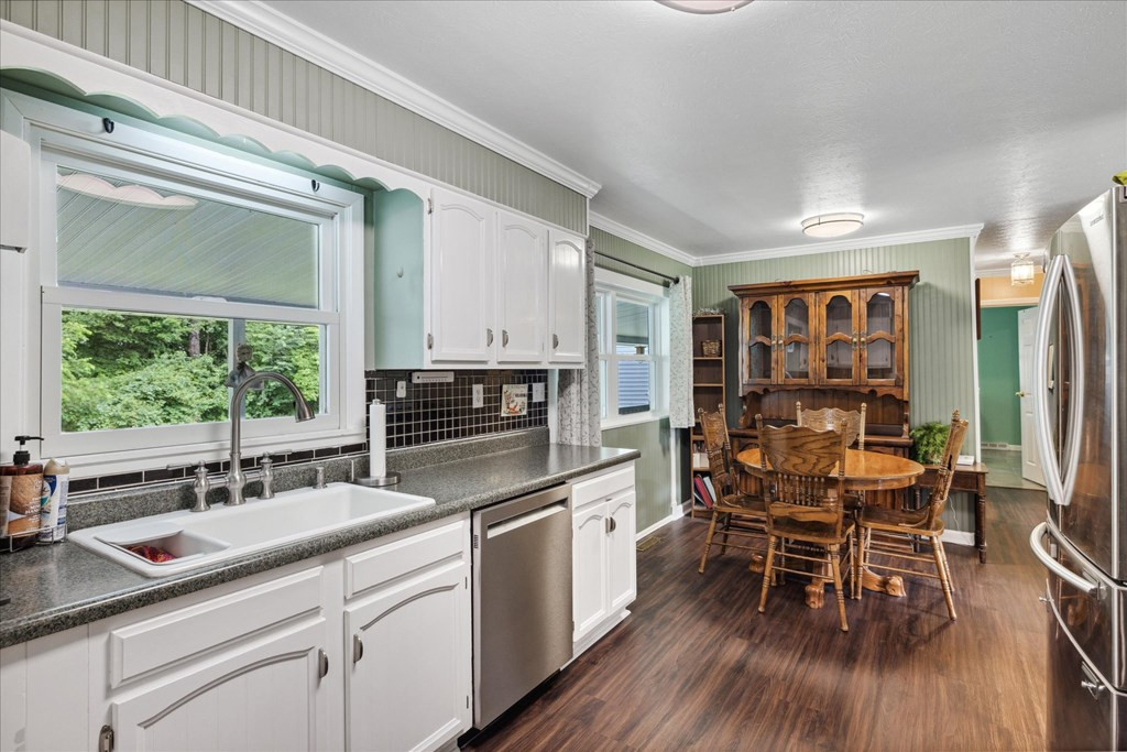 11234 Couch Mill Road Road