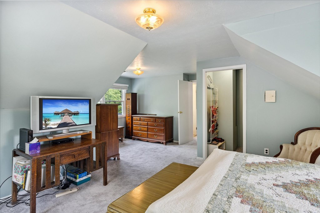 11234 Couch Mill Road Road