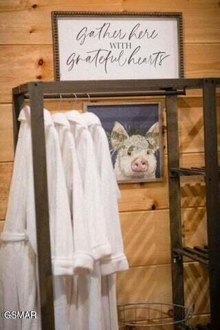 1654 Veterns Blvd Unit: 6