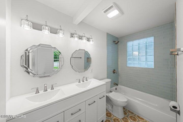 739 W Main Street Street