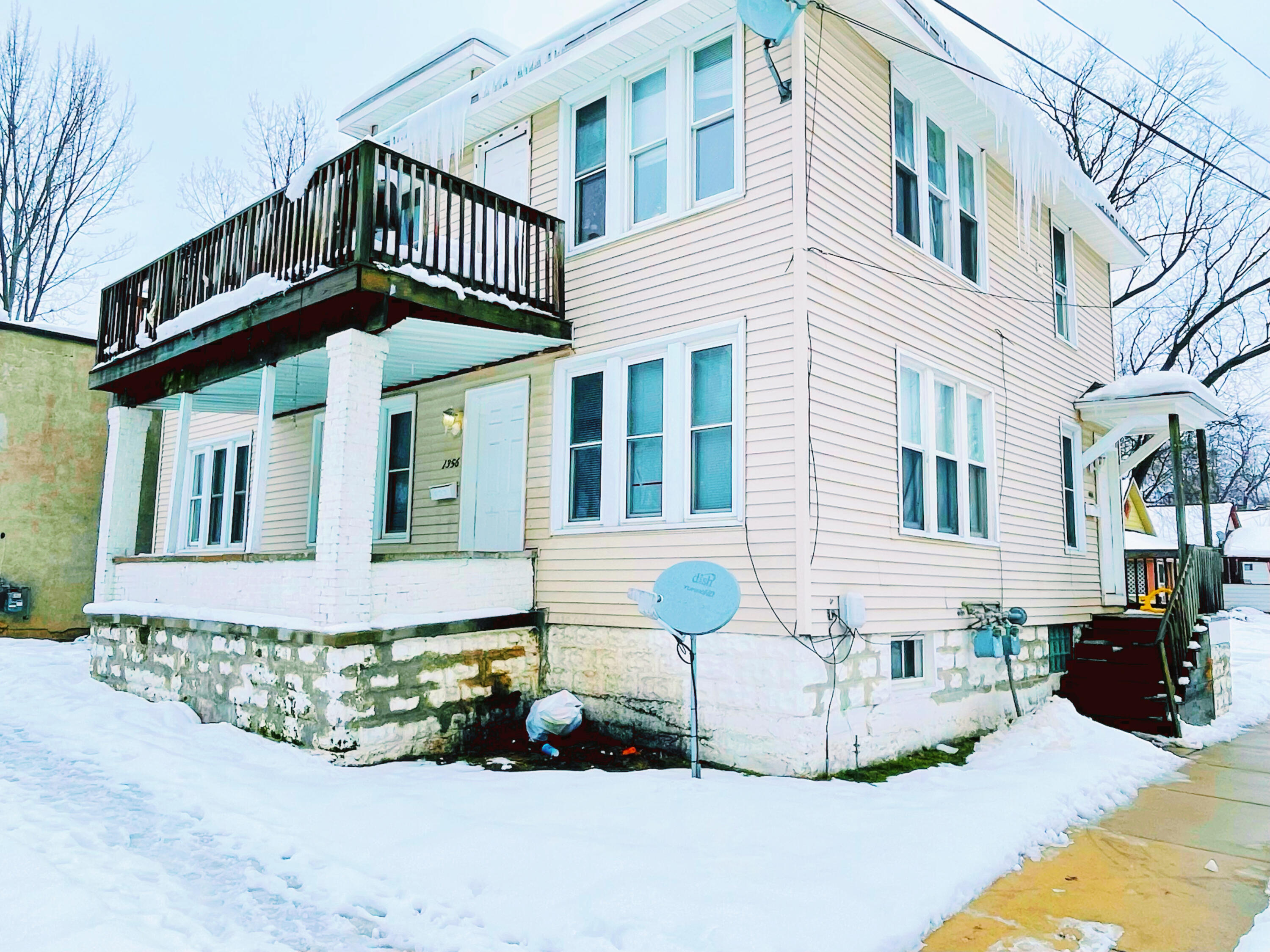 1356 North Avenue NE