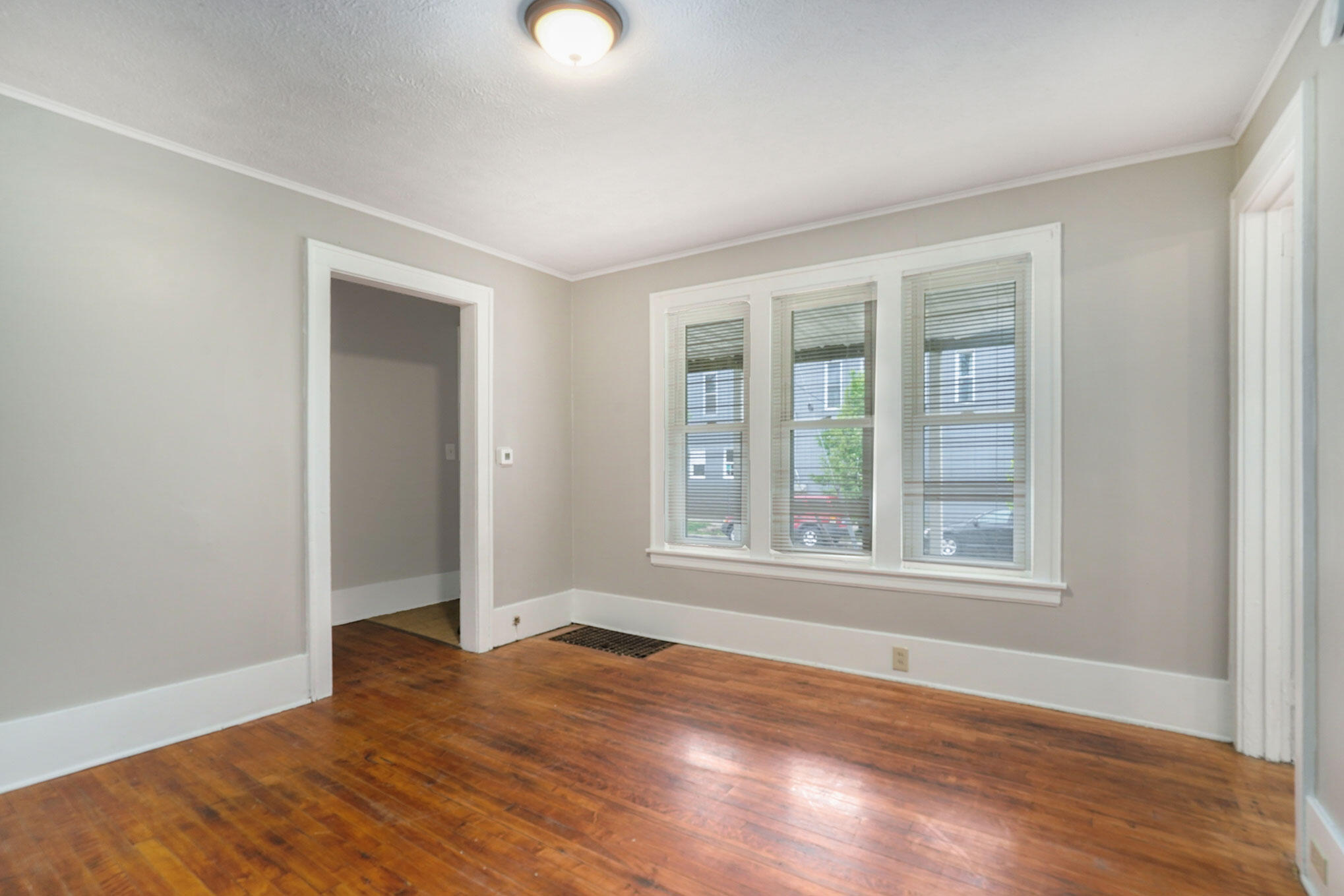 1356 North Avenue NE