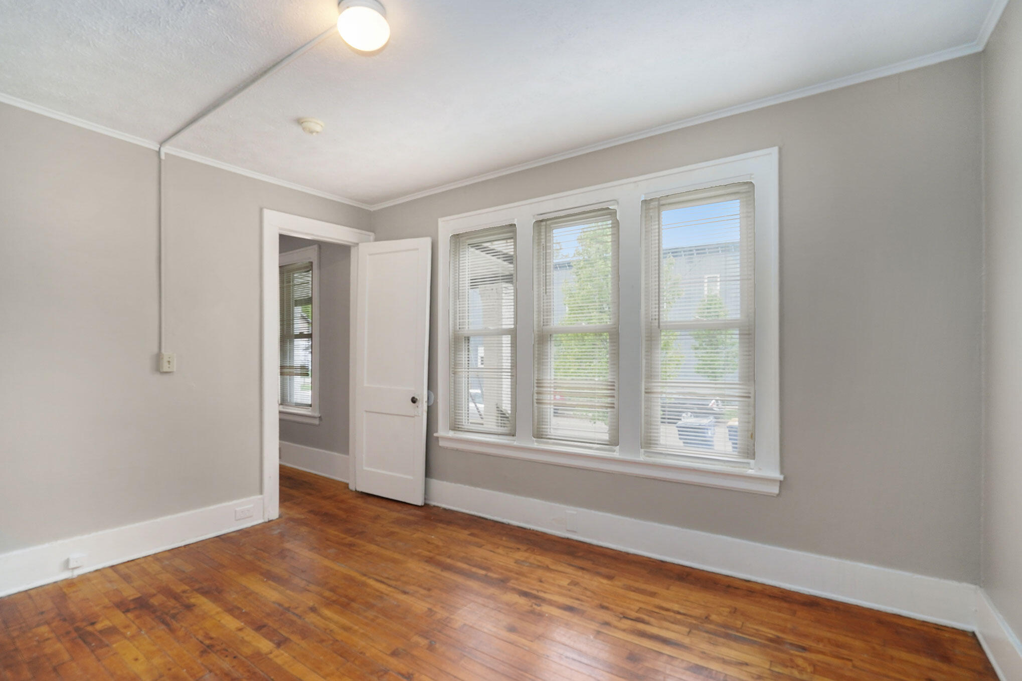 1356 North Avenue NE