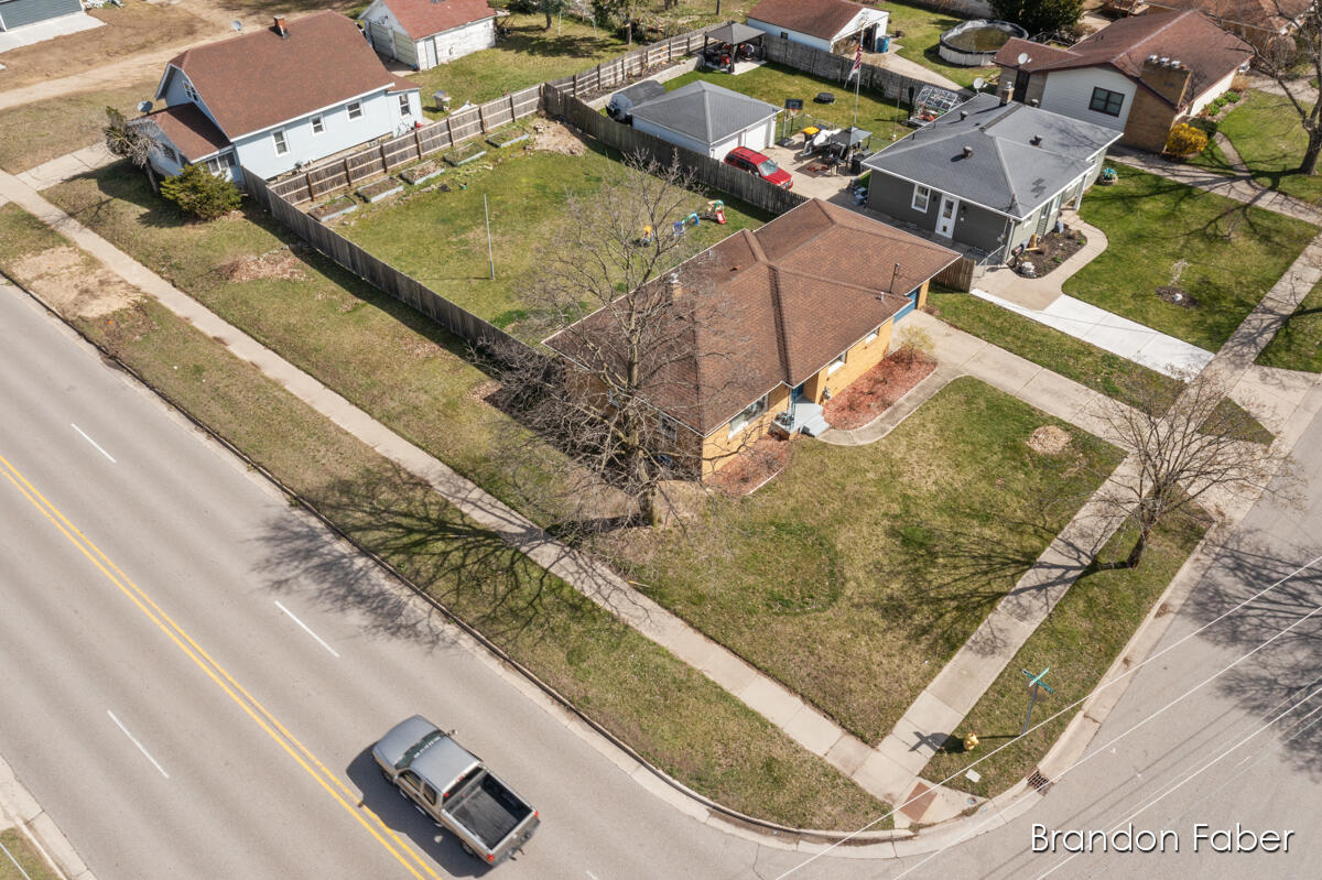 1587 Den Hertog Street SW