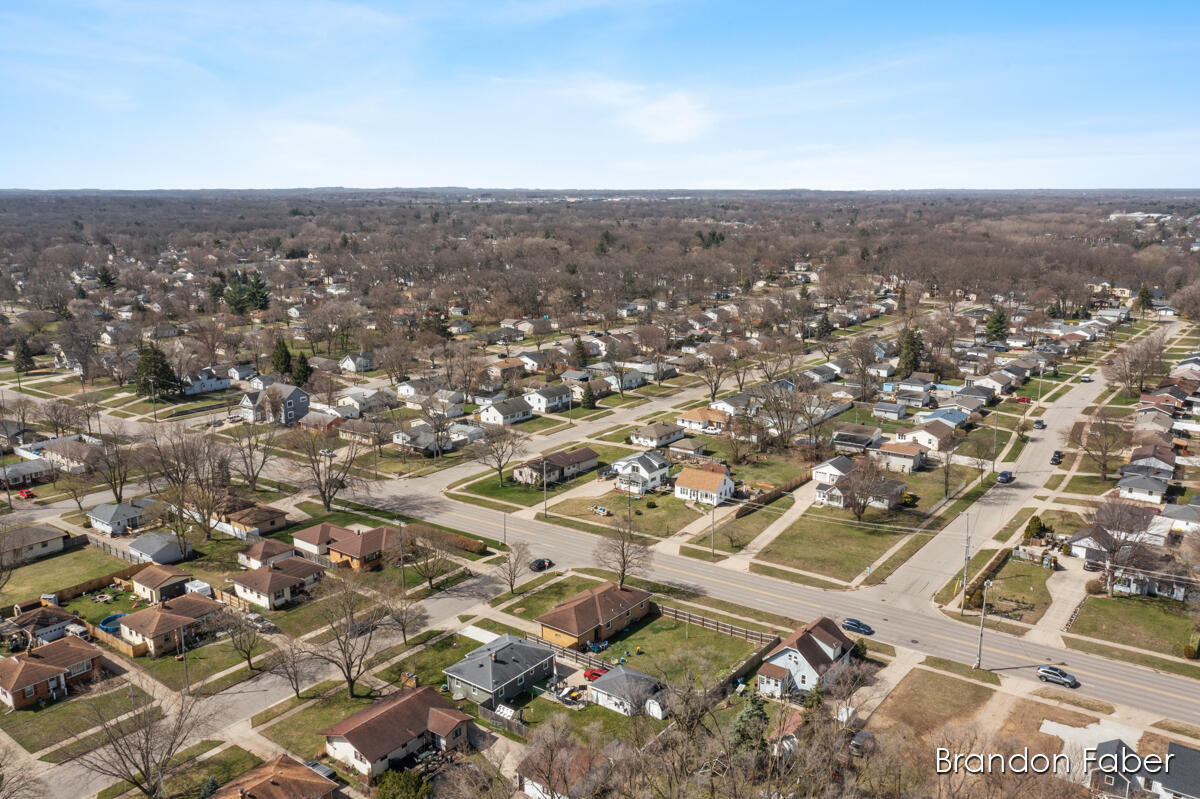 1587 Den Hertog Street SW