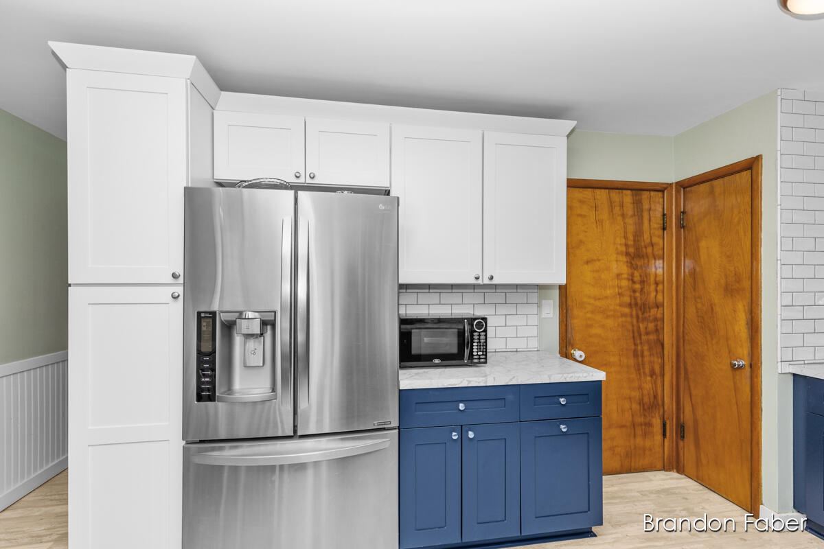 1587 Den Hertog Street SW