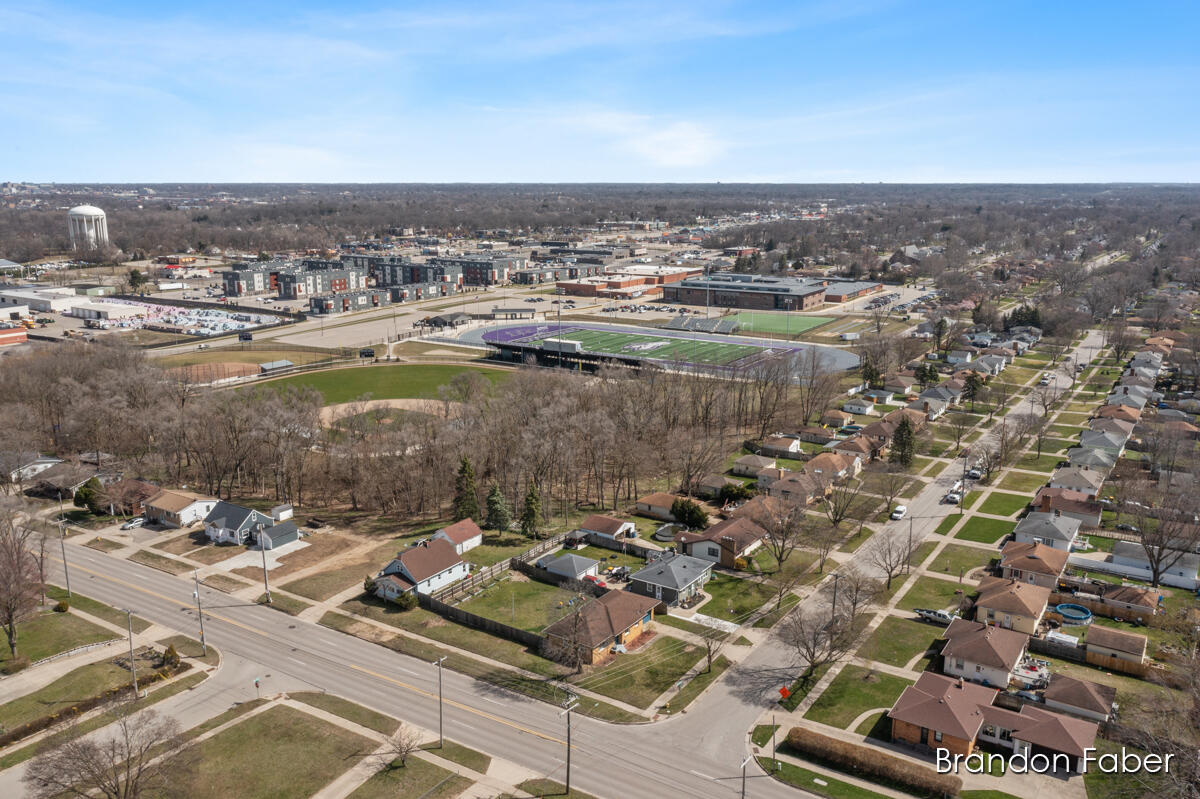 1587 Den Hertog Street SW