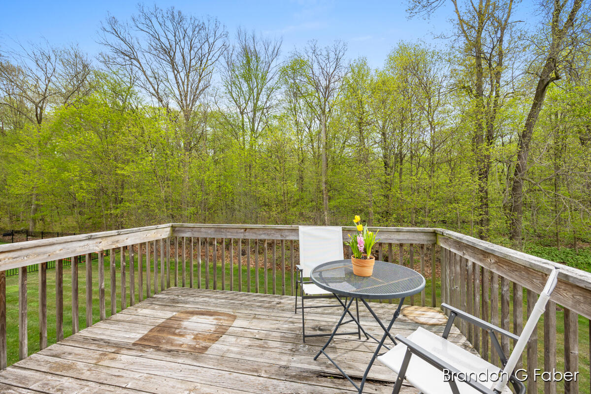 1102 Shore Pointe Drive SW