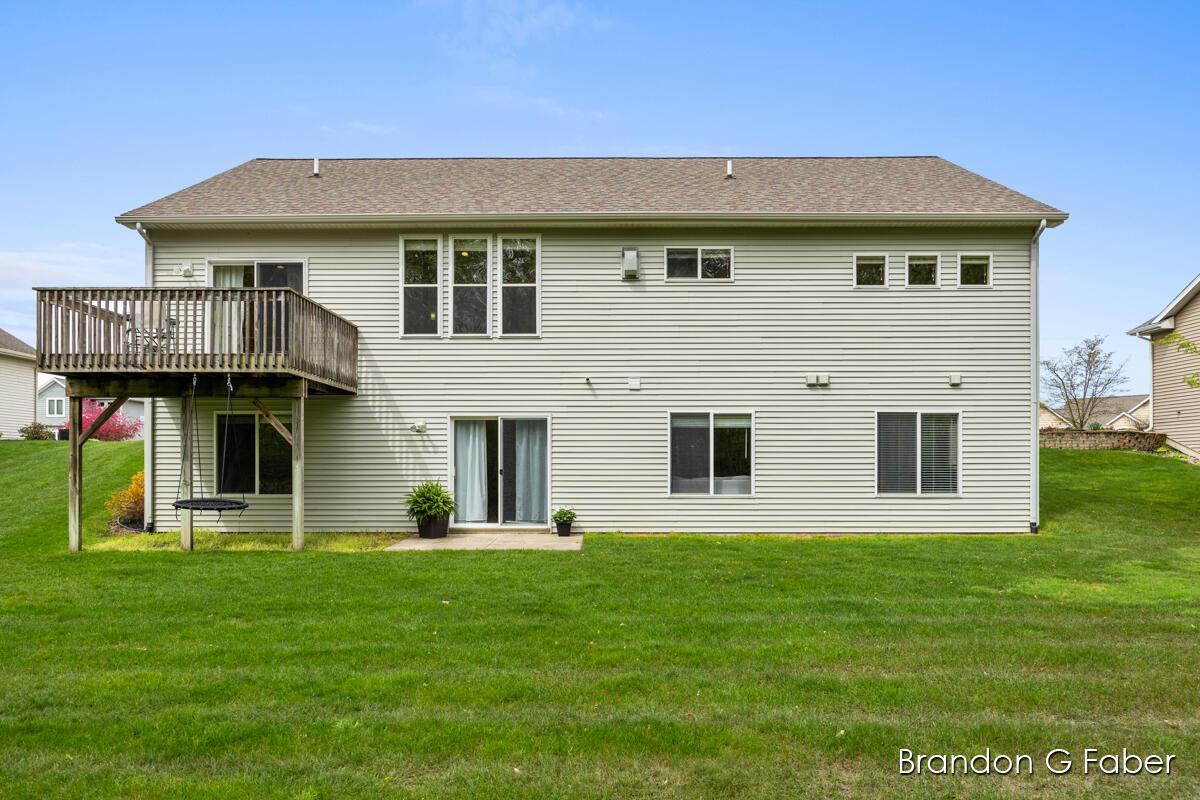 1102 Shore Pointe Drive SW