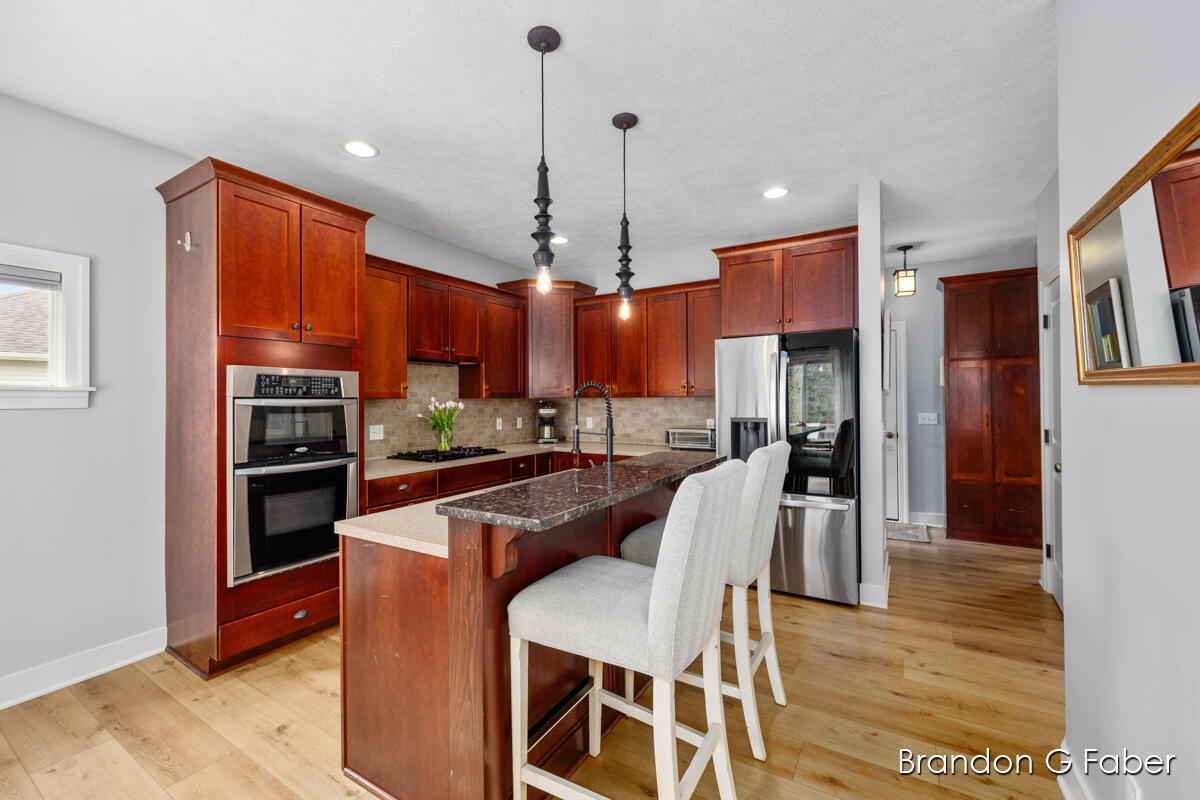 1102 Shore Pointe Drive SW