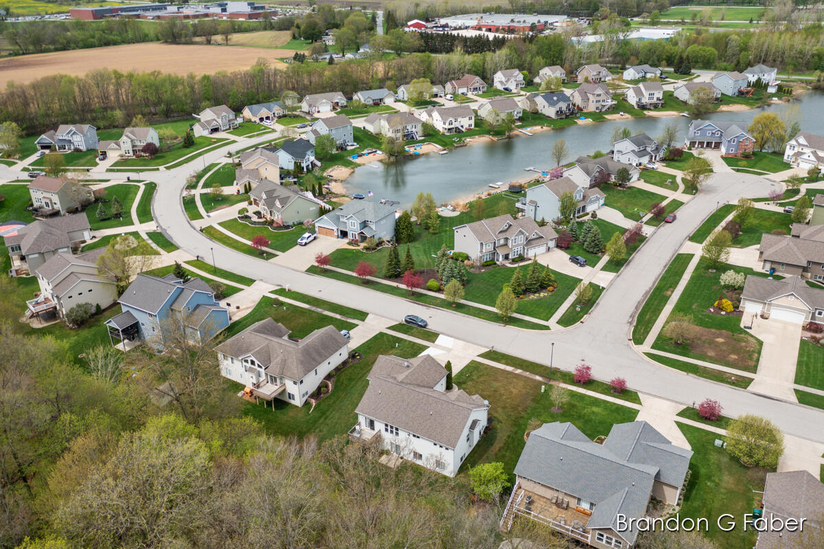 1102 Shore Pointe Drive SW