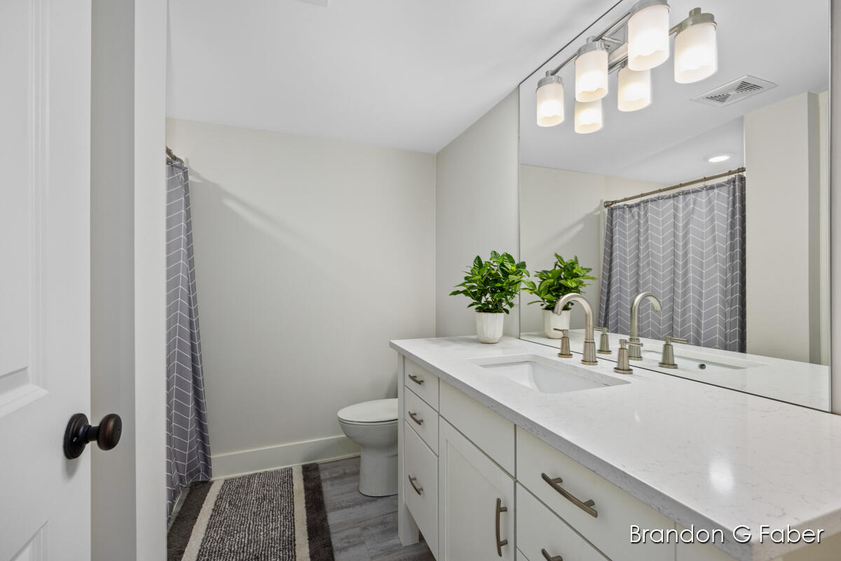 1102 Shore Pointe Drive SW