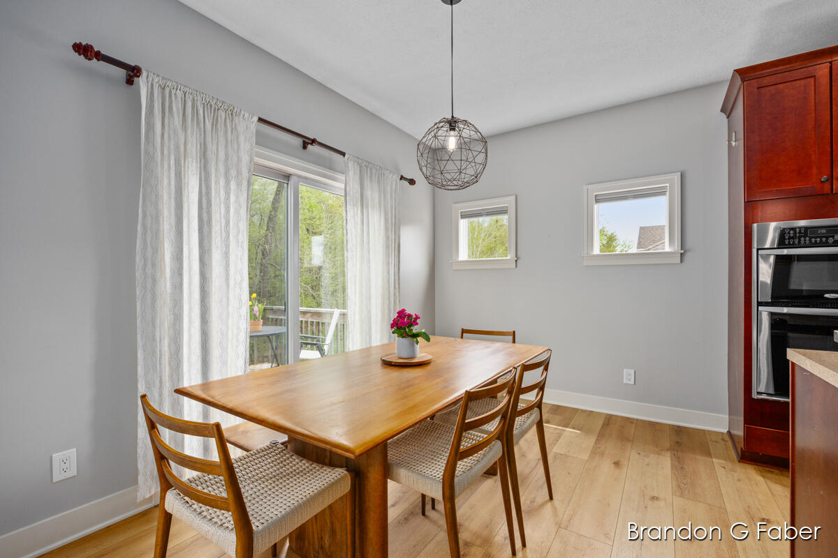 1102 Shore Pointe Drive SW