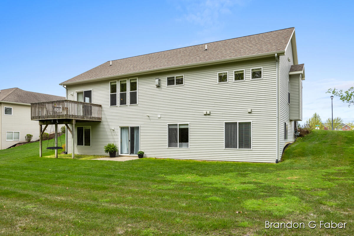 1102 Shore Pointe Drive SW