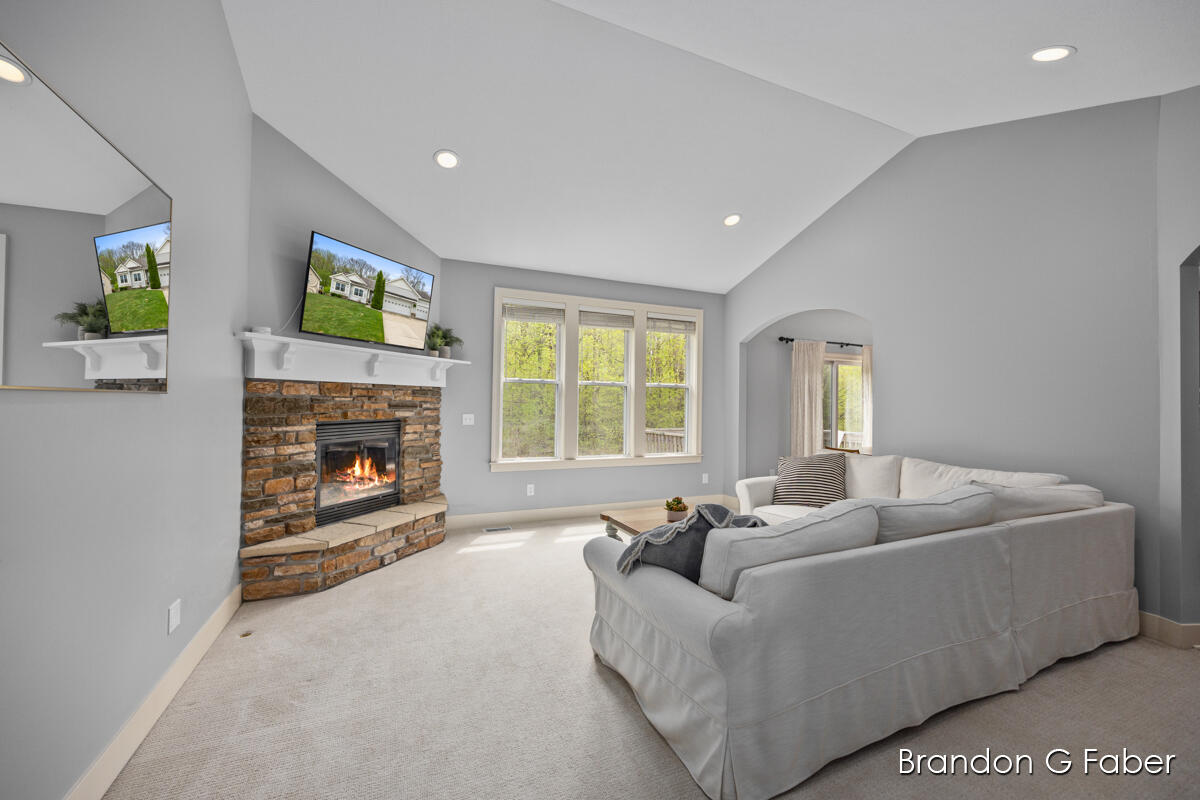 1102 Shore Pointe Drive SW