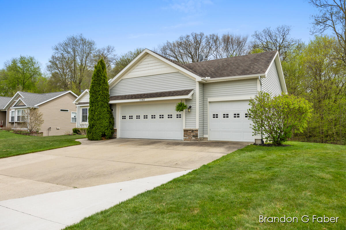 1102 Shore Pointe Drive SW