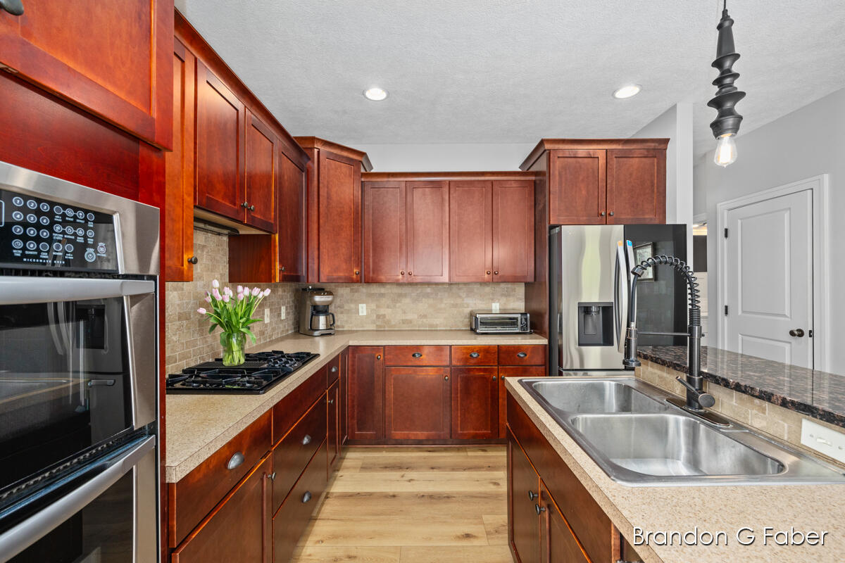 1102 Shore Pointe Drive SW