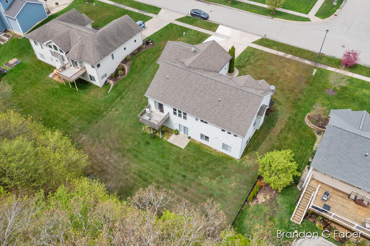 1102 Shore Pointe Drive SW