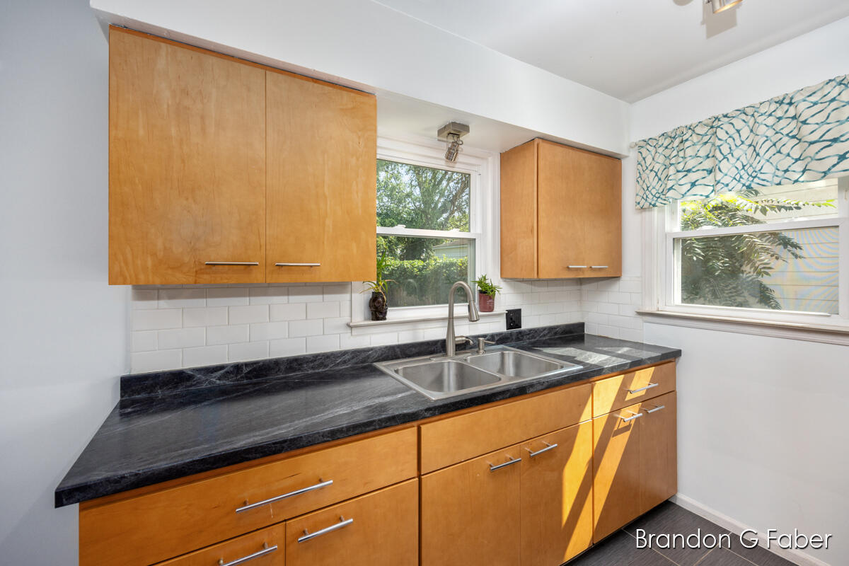 706 Harlan Avenue NE