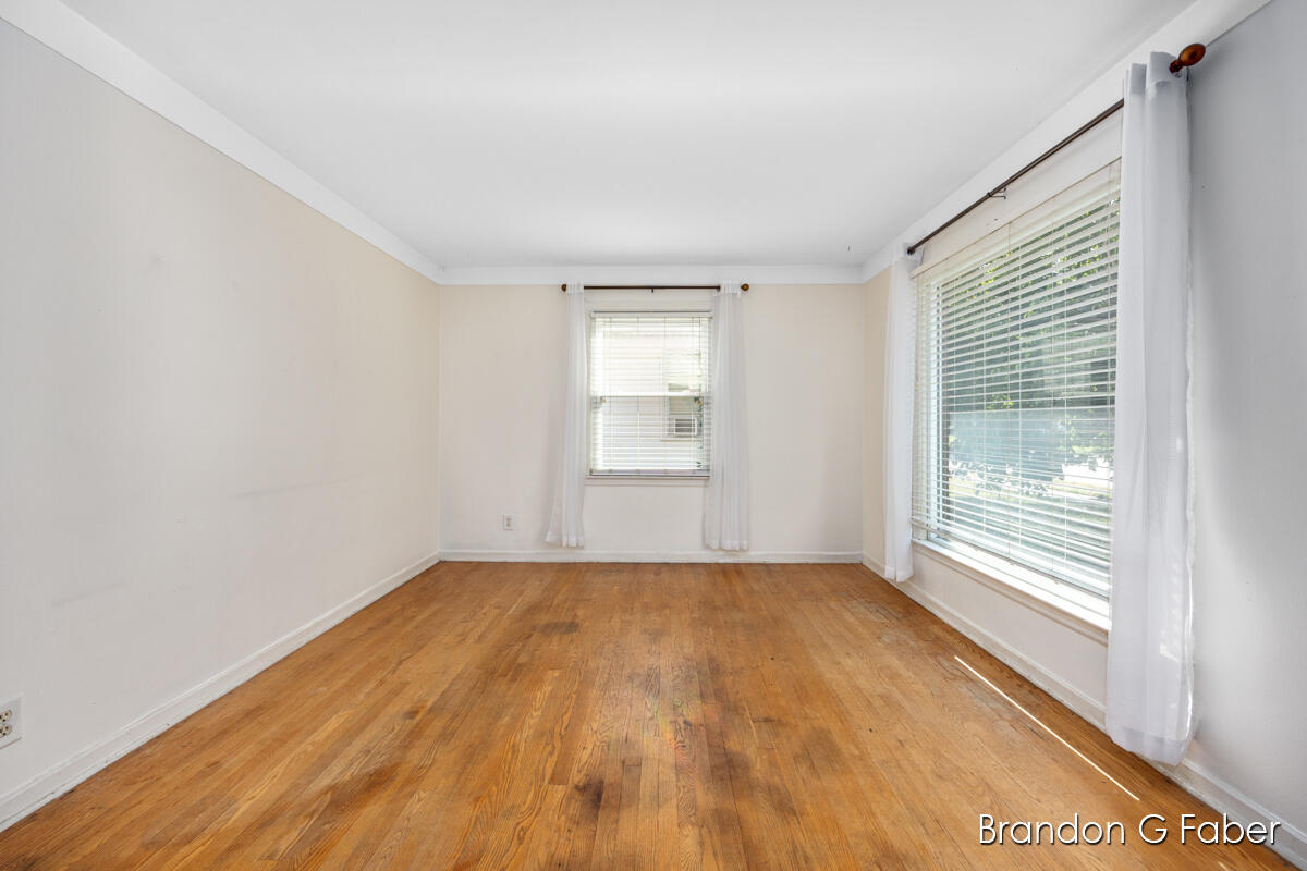 706 Harlan Avenue NE