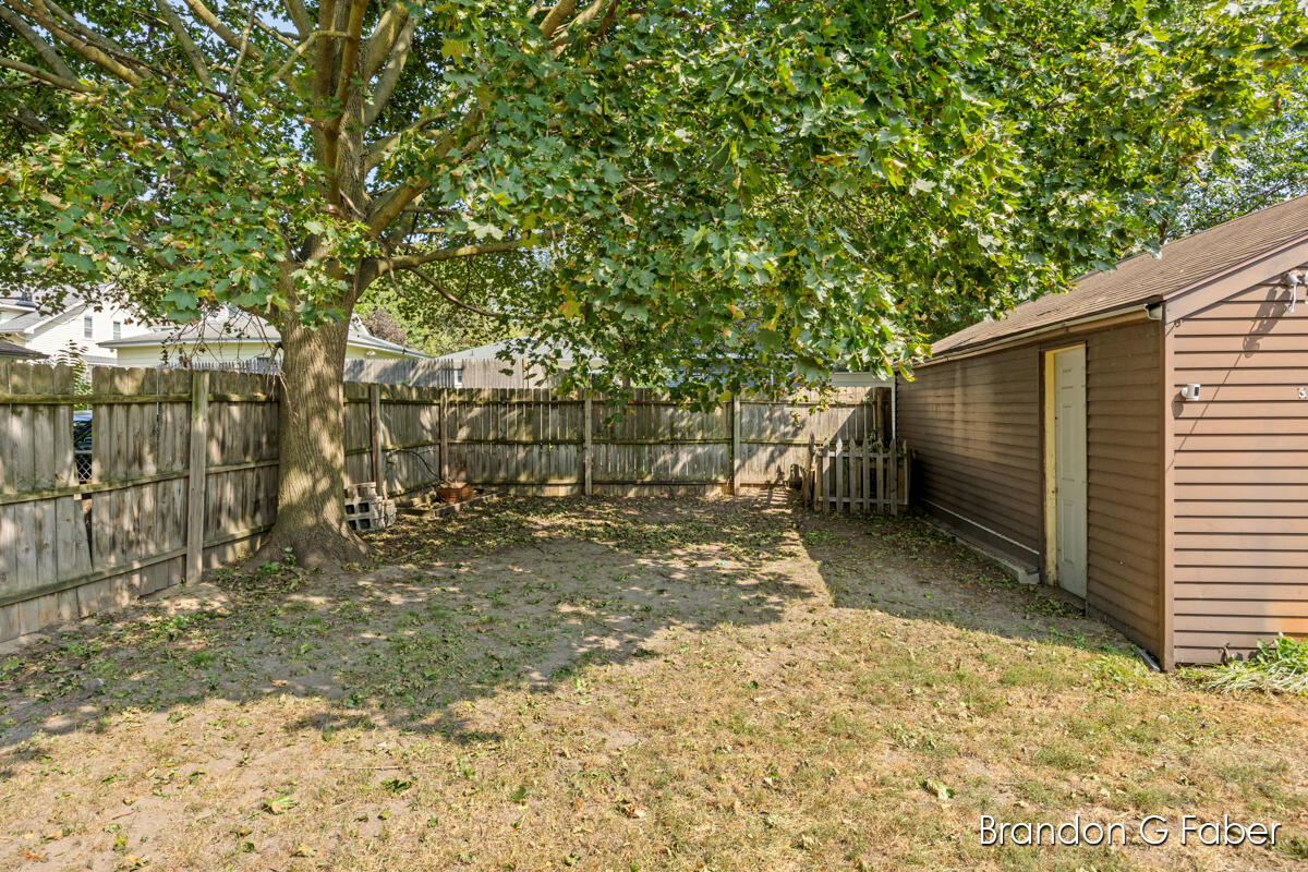 706 Harlan Avenue NE