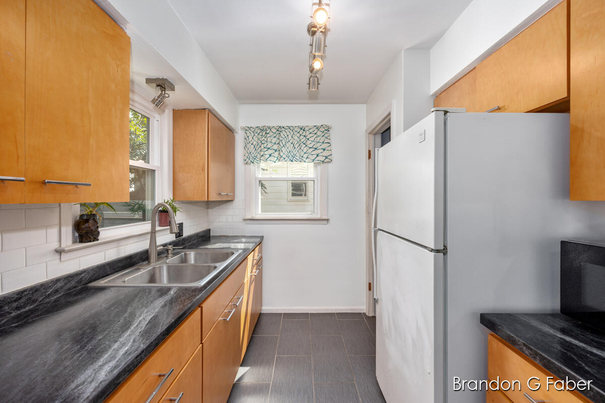 706 Harlan Avenue NE