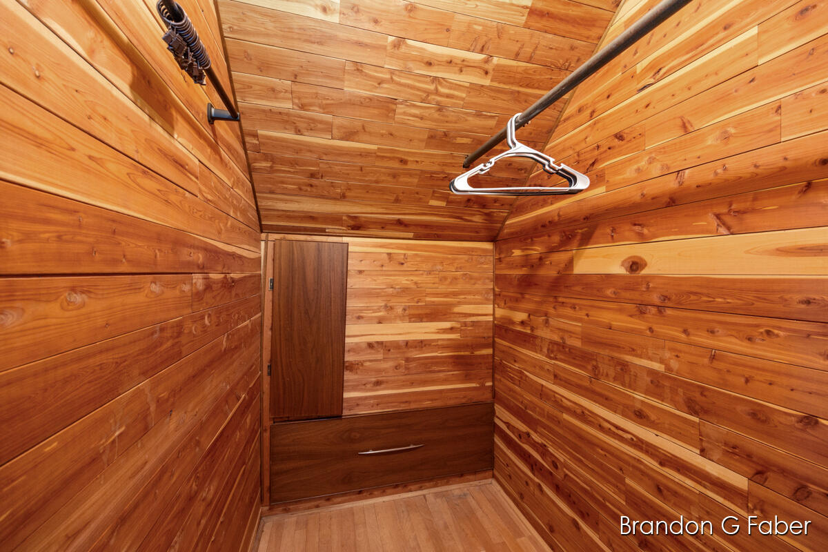 706 Harlan Avenue NE