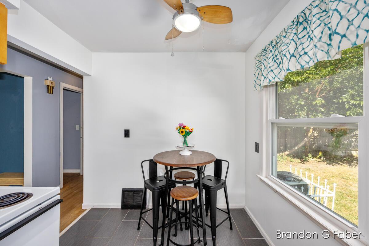 706 Harlan Avenue NE