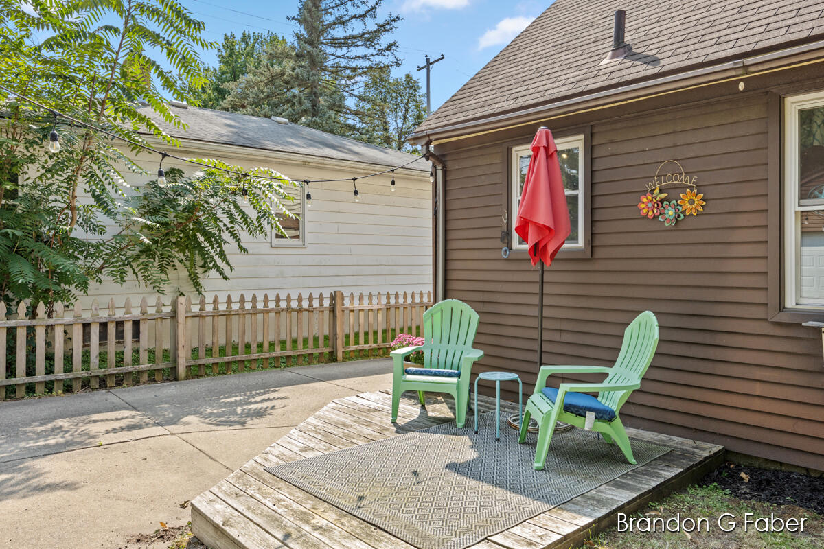 706 Harlan Avenue NE