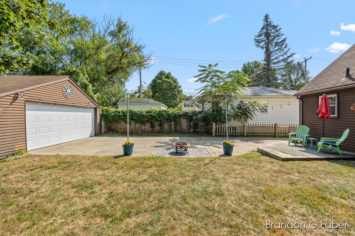 706 Harlan Avenue NE