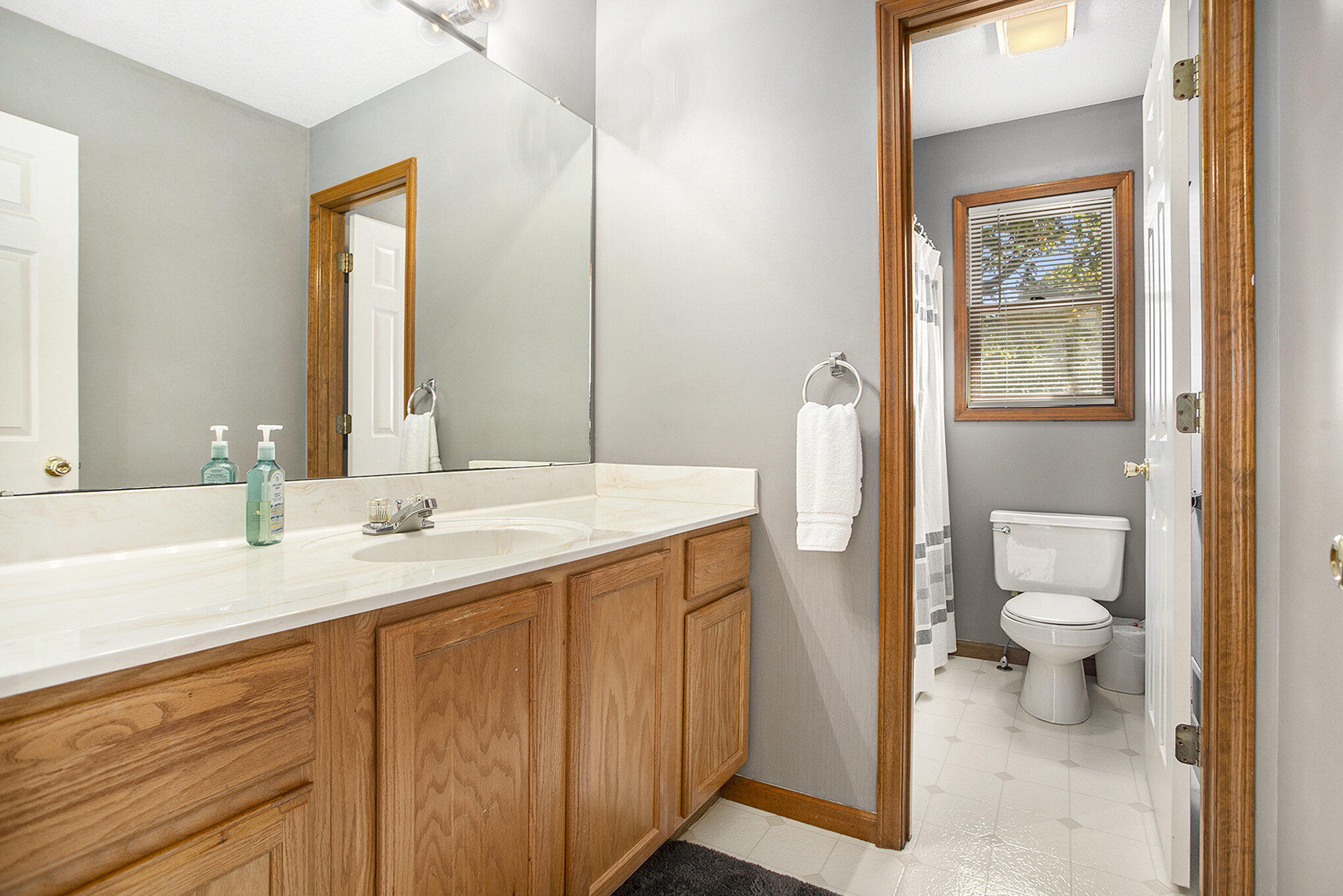 2400 Bay Side Avenue