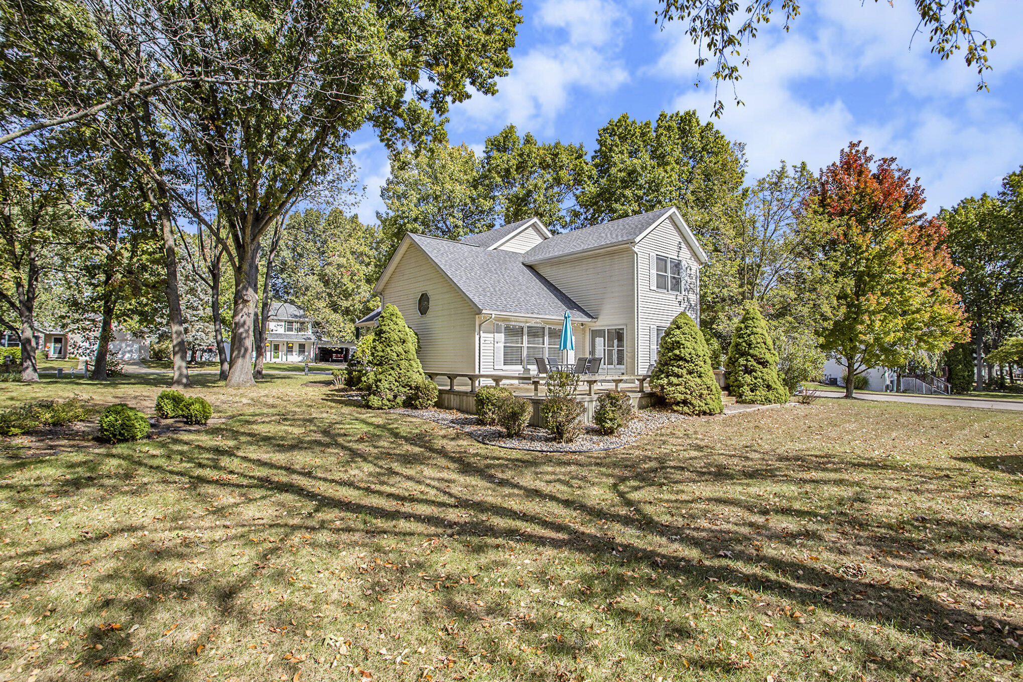 2400 Bay Side Avenue