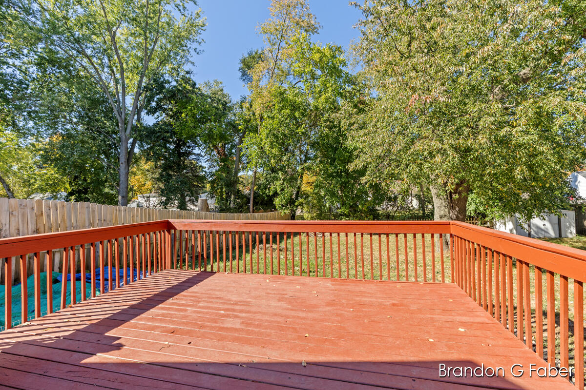 3117 Waterford Avenue NE