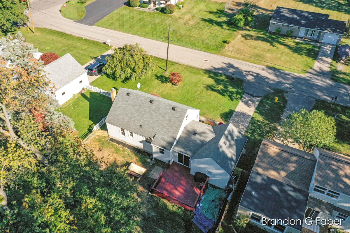 3117 Waterford Avenue NE