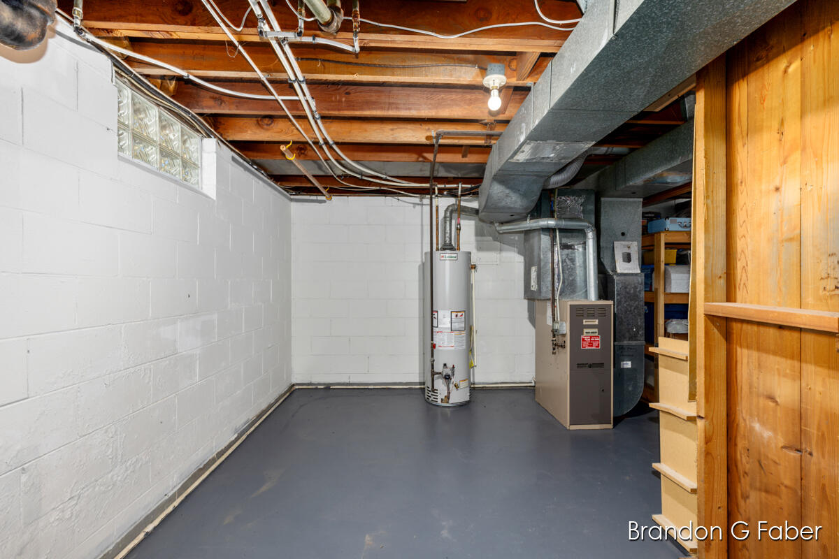 3117 Waterford Avenue NE