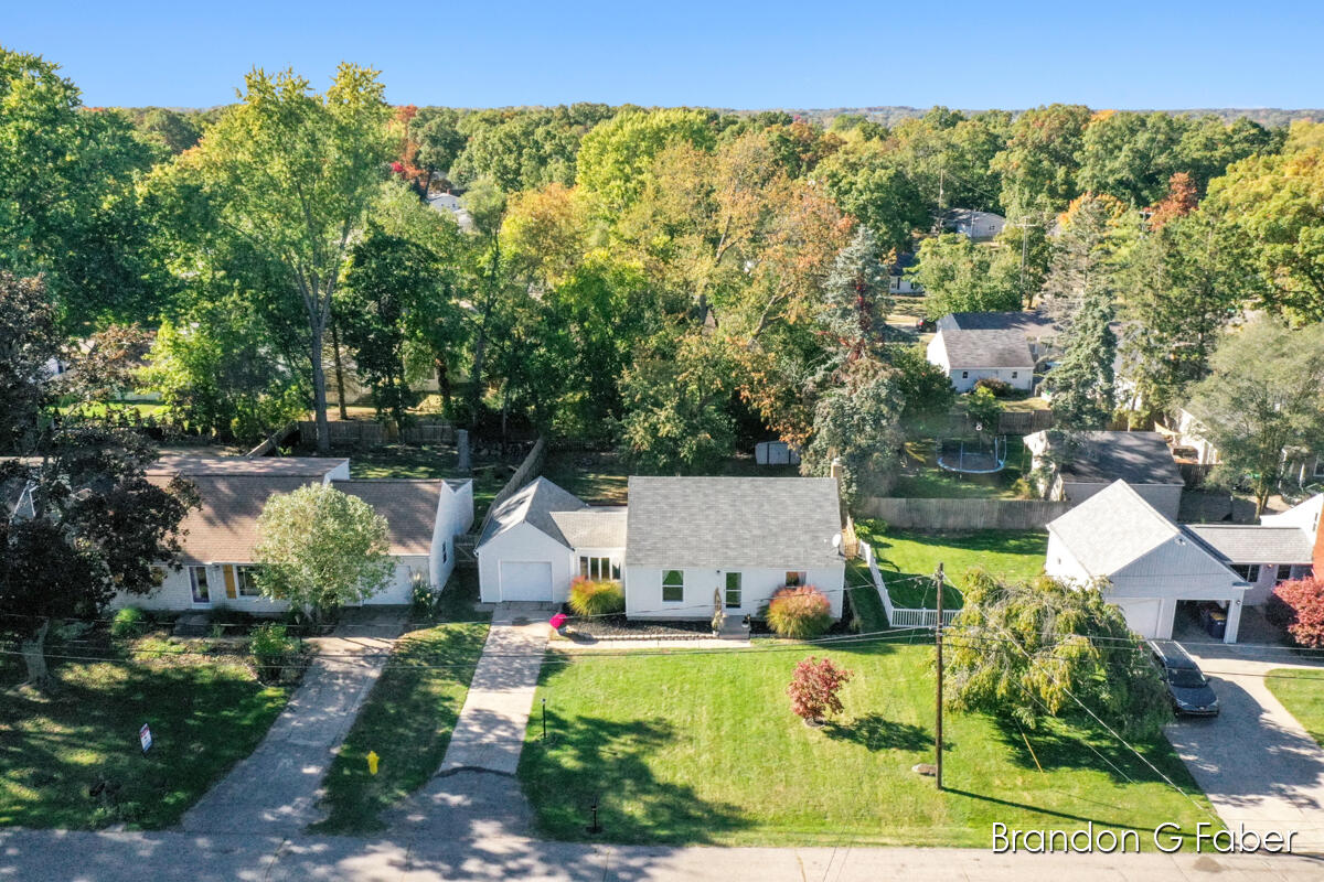 3117 Waterford Avenue NE