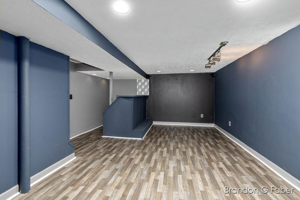 3117 Waterford Avenue NE