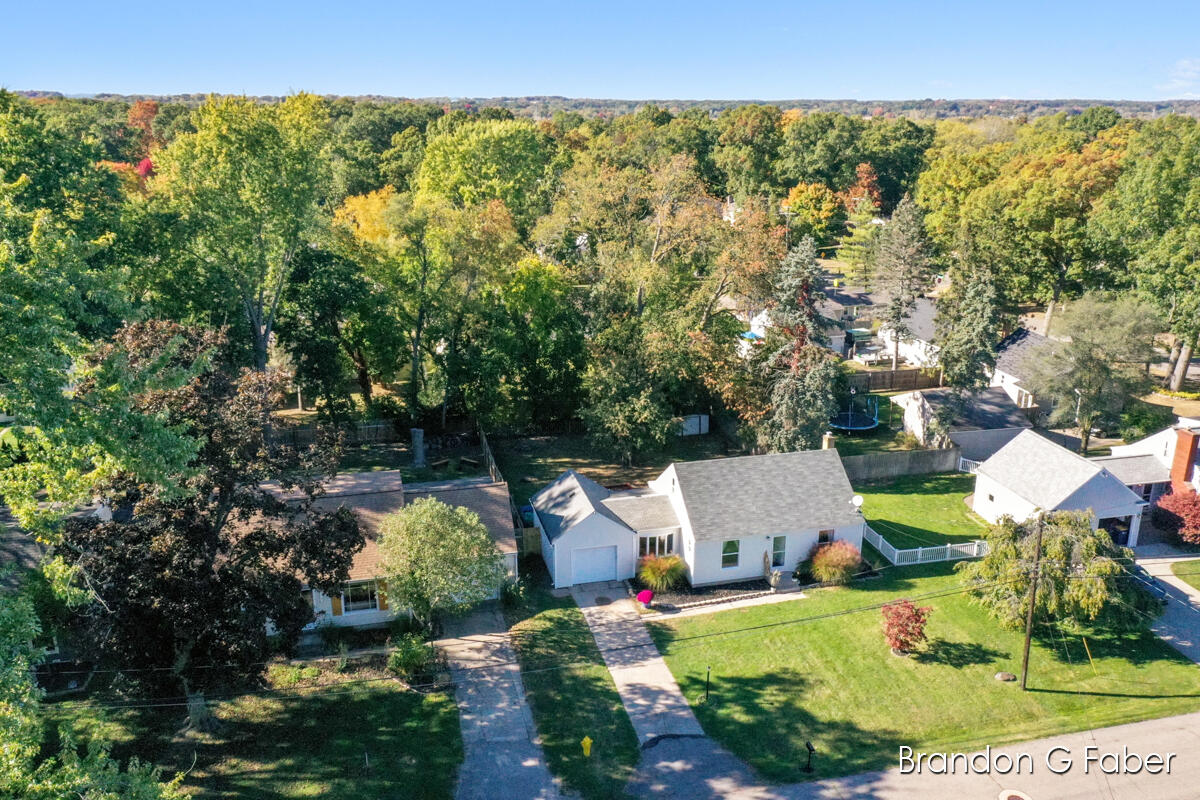 3117 Waterford Avenue NE