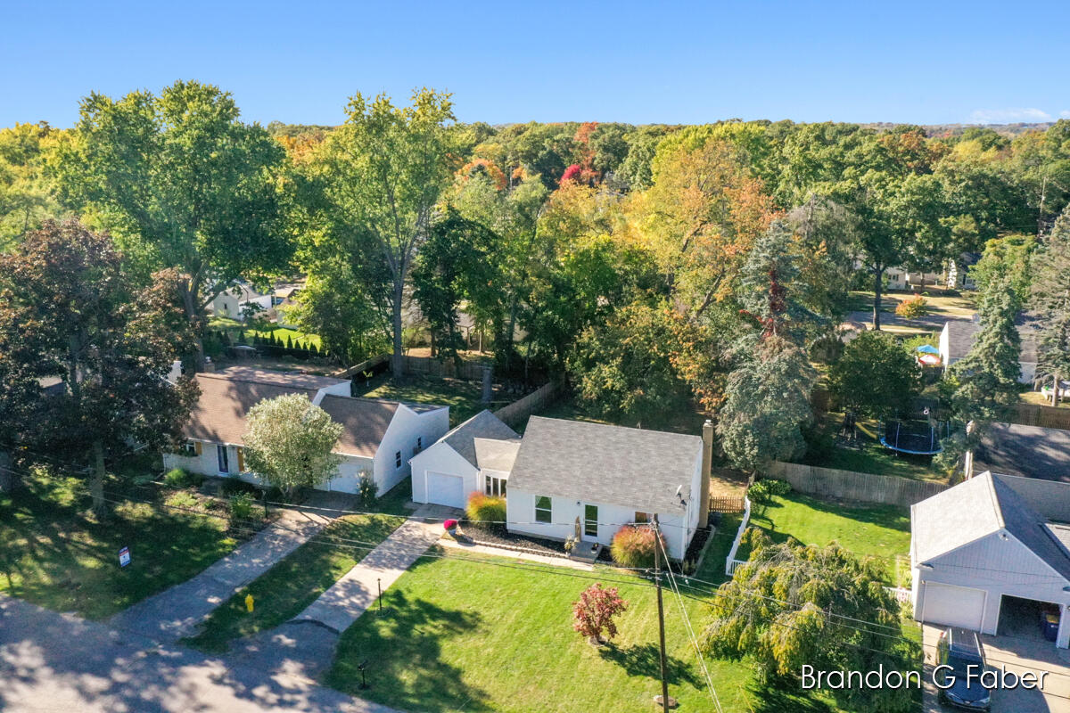 3117 Waterford Avenue NE