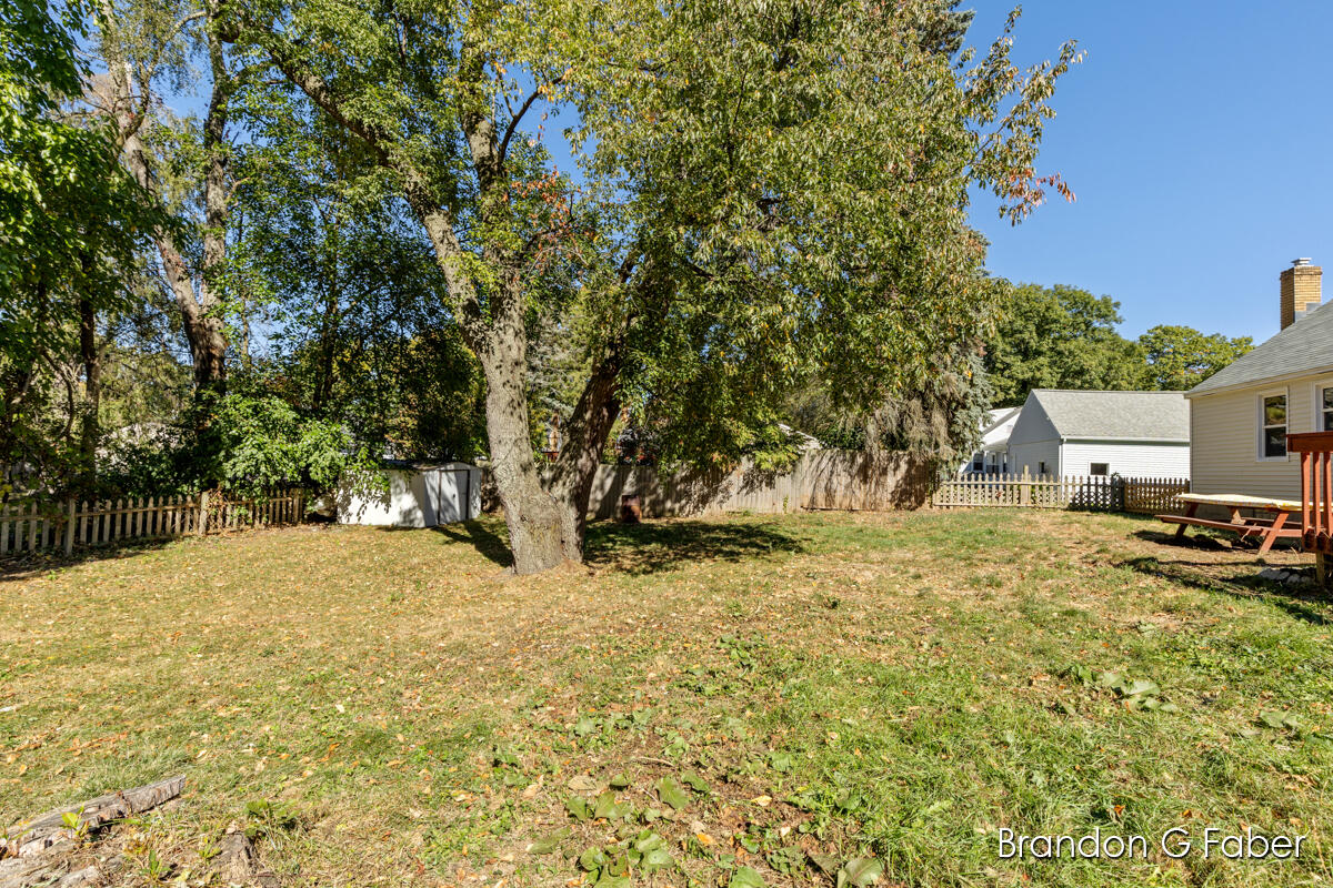 3117 Waterford Avenue NE