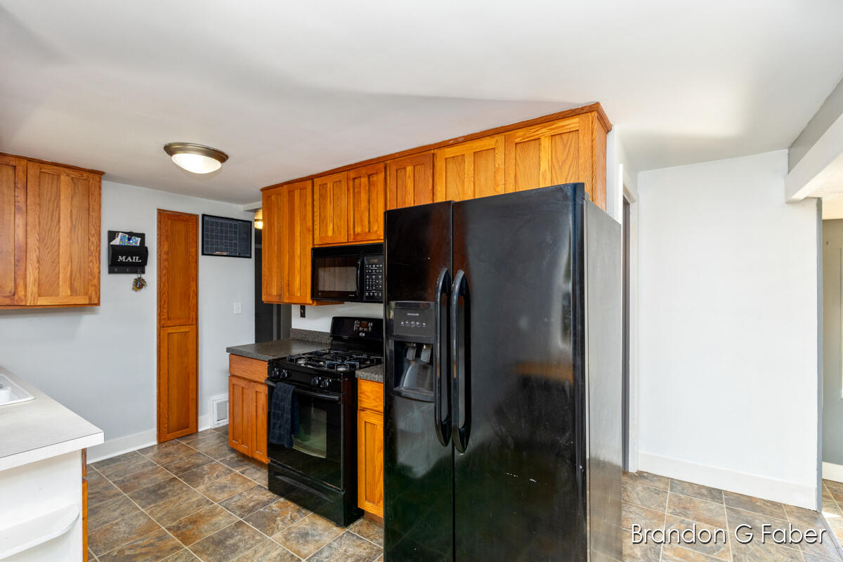 3117 Waterford Avenue NE