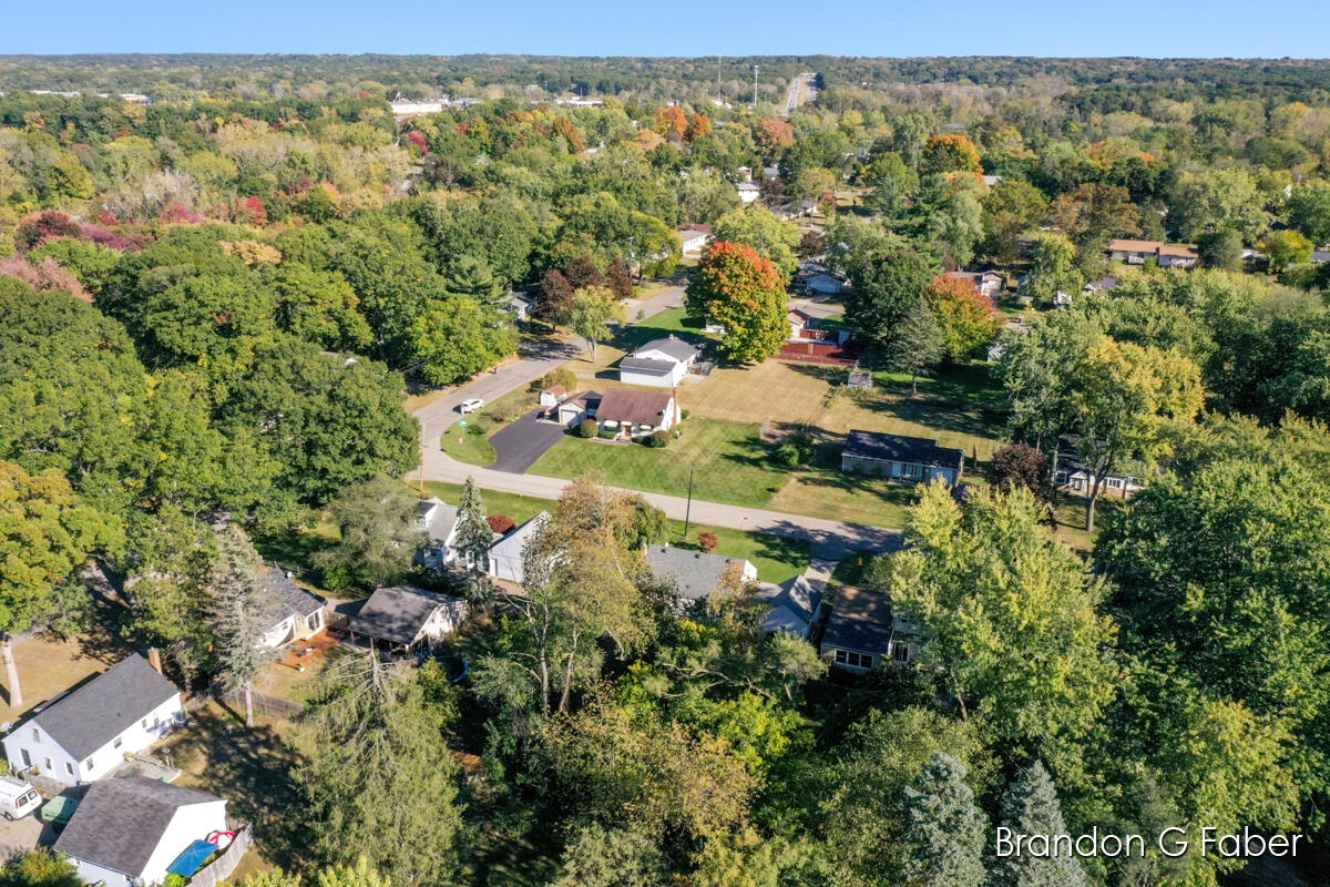 3117 Waterford Avenue NE