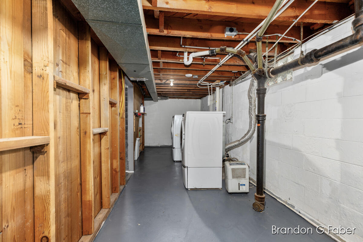 3117 Waterford Avenue NE