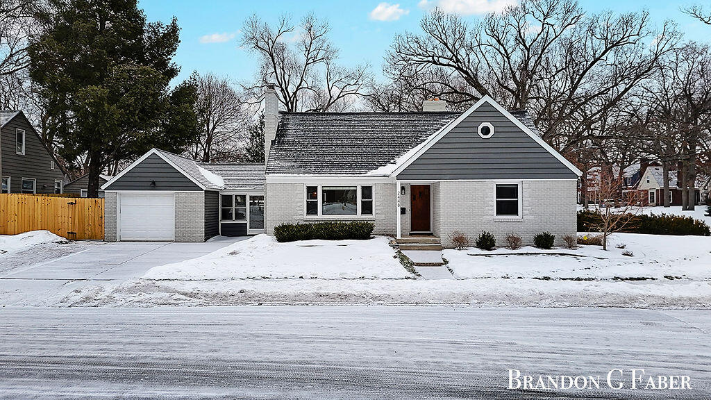 2448 College Avenue SE